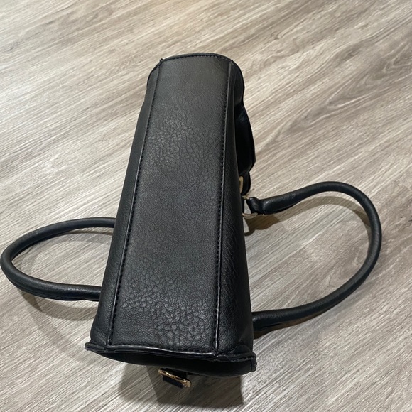 Charming Charlie mini handbag - Picture 5 of 5